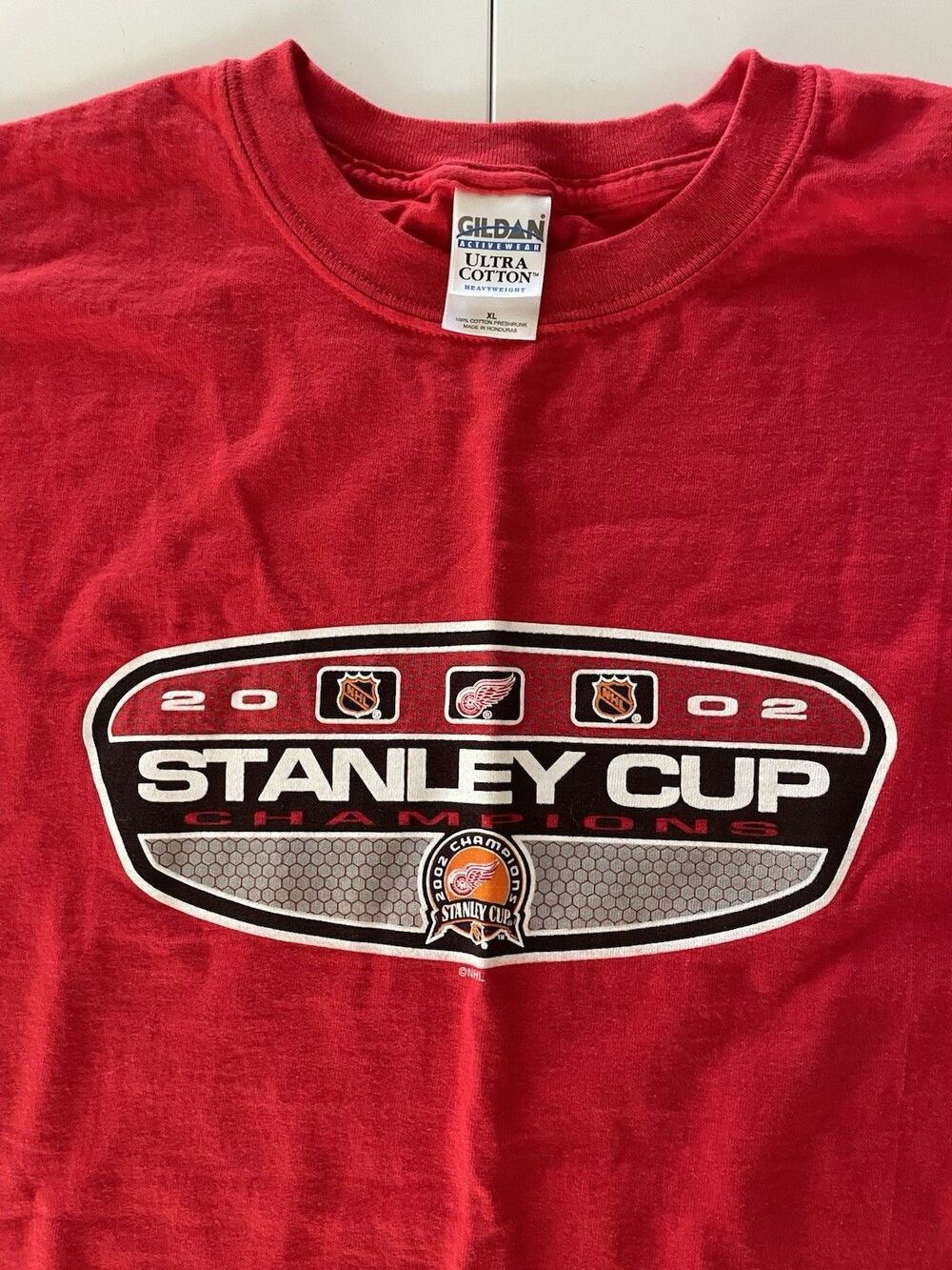 XL Vintage ‘02 Detroit Red Wings NHL Stanley Cup Champions T-Shirt